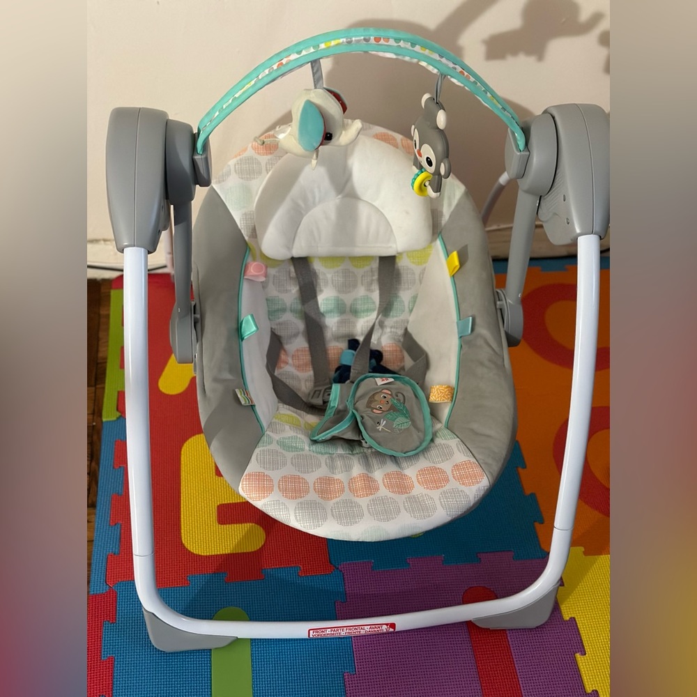 Baby swing